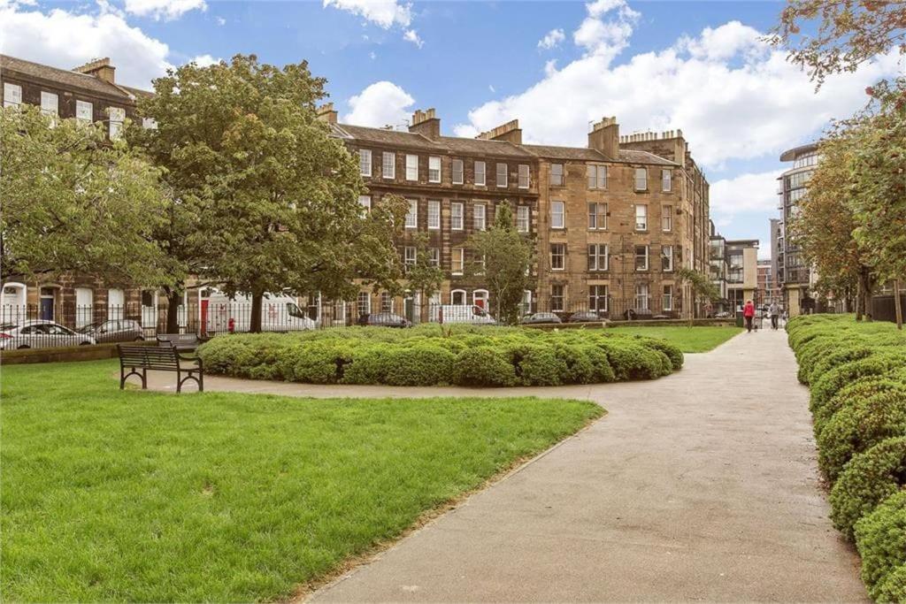 1 Bedrooms Flat In Central Edinburgh Haymarket, Heart Of Edinburgh Flat Sleeps 4 , المظهر الخارجي الصورة