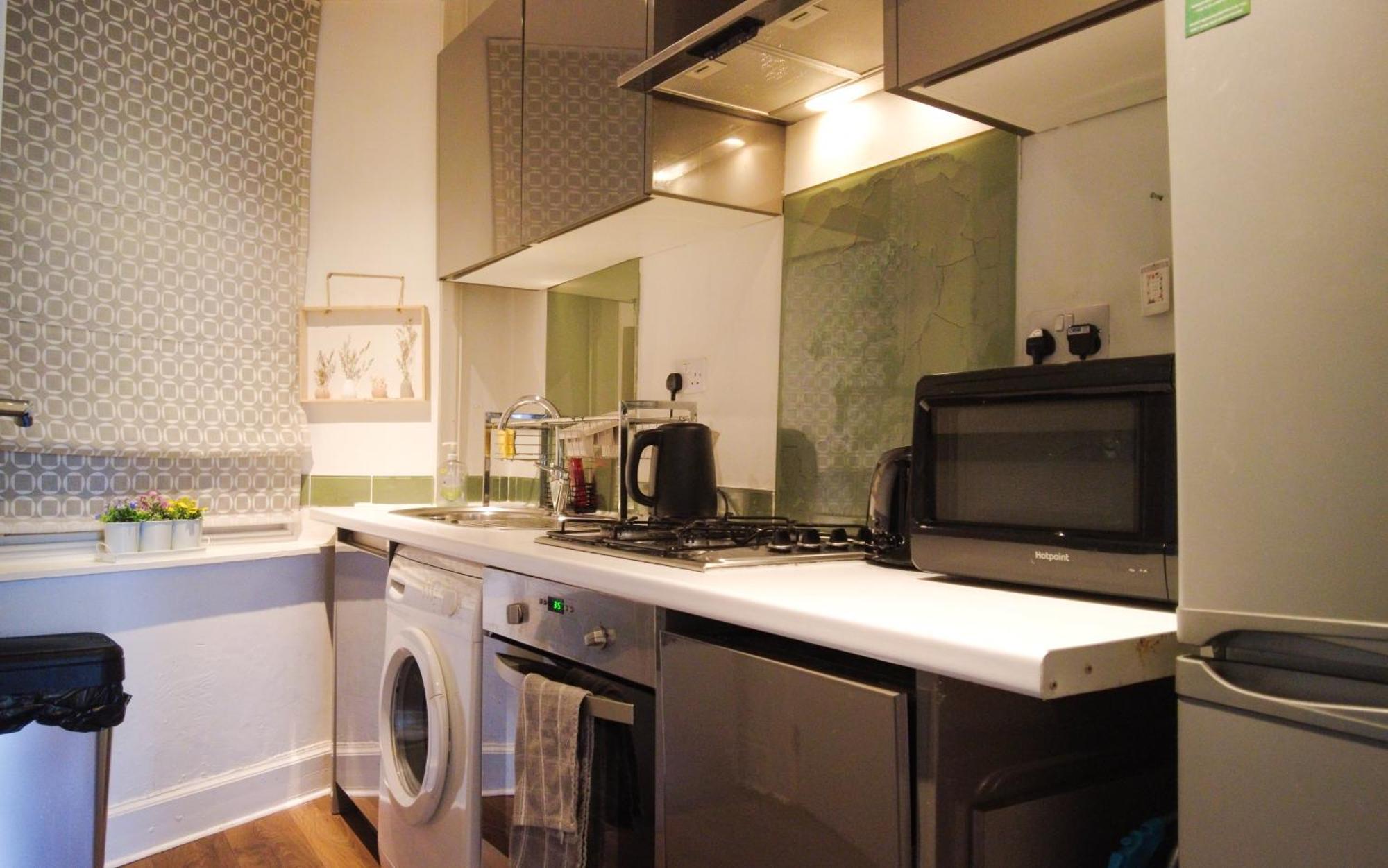 1 Bedrooms Flat In Central Edinburgh Haymarket, Heart Of Edinburgh Flat Sleeps 4 , المظهر الخارجي الصورة